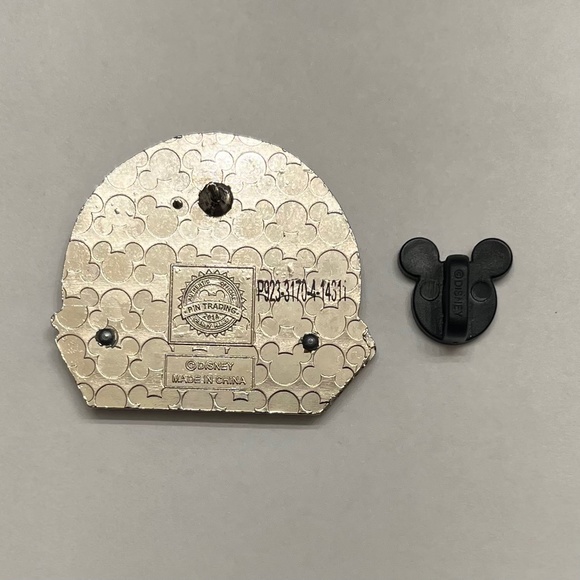 Disney Space Mountain Tomorrowland Mickey & Minnie Mouse Trading Pin - Picture 3 of 3